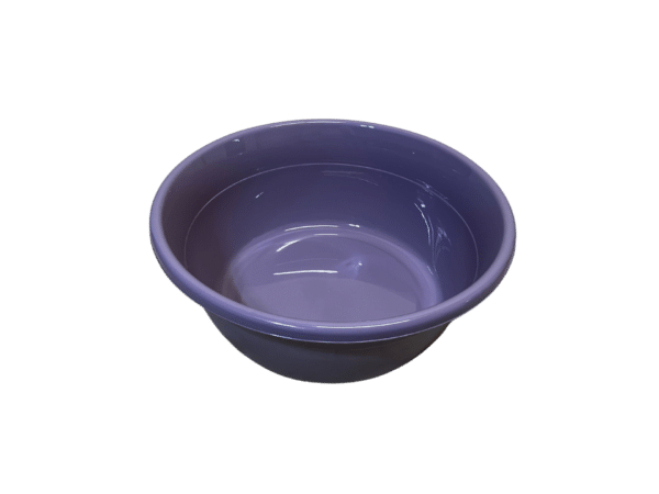 Plastový lavór z prednej strany v fialovej farbe