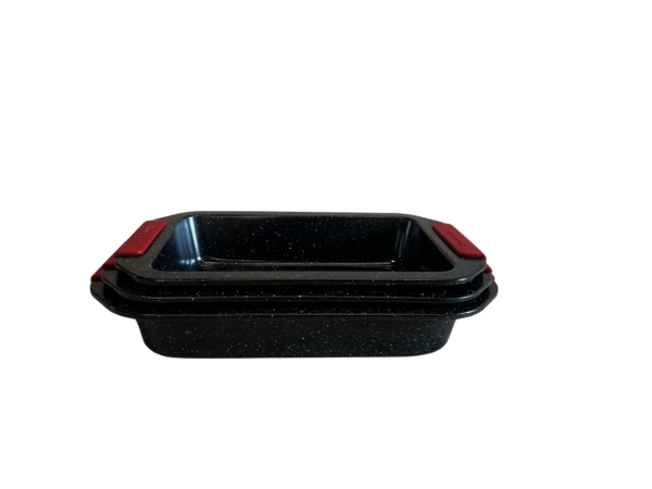 Súprava pekáčov v čiernej farbe s červenými rukoväťami